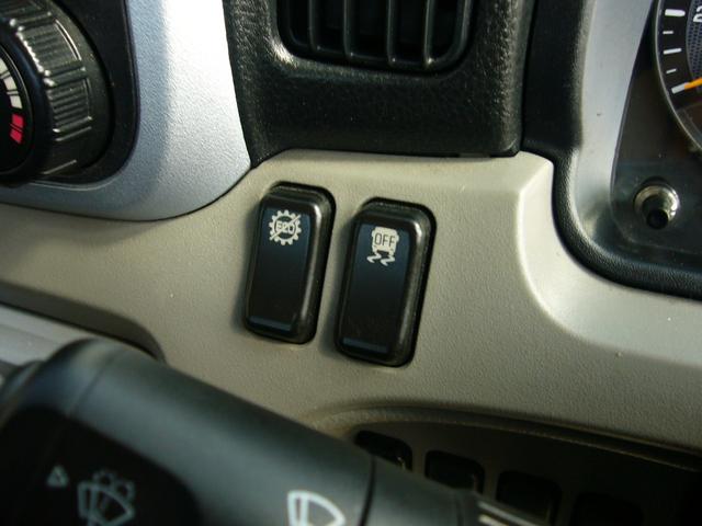 キャンター 1.5全低床 オートマ ナビ ETC Btオーディオ USBコード キーレス 自動被害軽減ブレーキ 車線逸脱警報・横滑り防止装置 坂道発進補助装置 アームレスト オーバーヘッドシェルフ フォグランプ 荷台新塗装済み(53枚目)