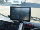 全低床　１．５ｔ　オートマ　ポータブルナビ　ＦＭＡＭラジオ　ＥＴＣ　インフォモニター　自動被害軽減ブレーキ　車線逸脱警報　横滑り防止装置　坂道発進補助装置　アームレスト　車幅灯　荷台鉄板張り・新塗装済み（16枚目）
