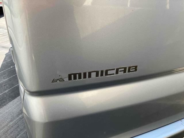 ミニキャブバン ＣＤ　４ＷＤ　軽バン　オートマ車　両側スライドドア　エアコン　パワーステアリング　運転席エアバッグ　最大積載量３５０ｋｇ（19枚目）