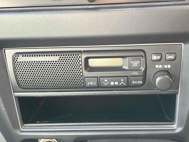 ミニキャブバン ＣＤ　４ＷＤ　軽バン　オートマ車　両側スライドドア　エアコン　パワーステアリング　運転席エアバッグ　最大積載量３５０ｋｇ（24枚目）