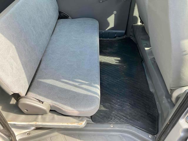 ミニキャブバン ＣＤ　４ＷＤ　軽バン　オートマ車　両側スライドドア　エアコン　パワーステアリング　運転席エアバッグ　最大積載量３５０ｋｇ（51枚目）
