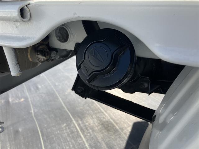 ハイゼットトラック ジャンボ 4WD 軽トラック MT エアコン パワーウィンドウ カセット マニュアル車・4WD・3方開(18枚目)