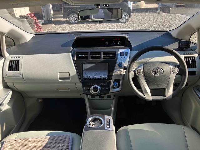 プリウスアルファ Ｓ　ＥＴＣ　バックカメラ　ナビ　アルミホイール　オートライト　スマートキー　電動格納ミラー　ＣＶＴ　盗難防止システム　衝突安全ボディ　ＡＢＳ　エアコン　パワーステアリング　パワーウィンドウ（2枚目）