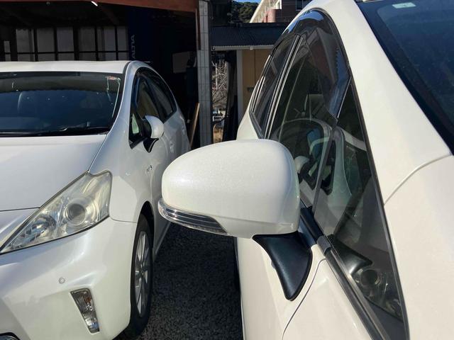 プリウスアルファ Ｓ　ＥＴＣ　バックカメラ　ナビ　アルミホイール　オートライト　スマートキー　電動格納ミラー　ＣＶＴ　盗難防止システム　衝突安全ボディ　ＡＢＳ　エアコン　パワーステアリング　パワーウィンドウ（19枚目）