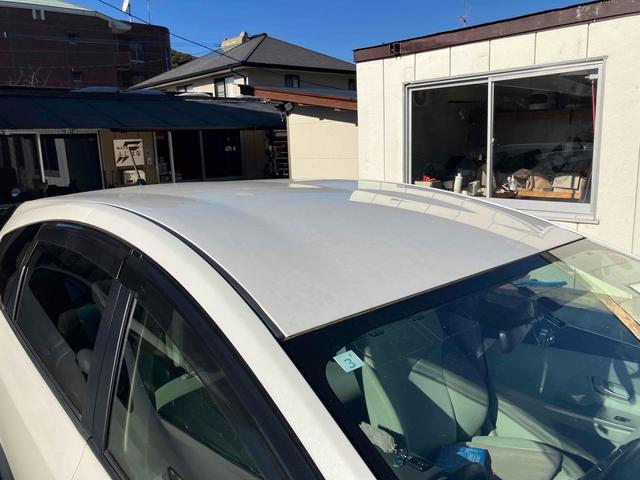 プリウスアルファ Ｓ　ＥＴＣ　バックカメラ　ナビ　アルミホイール　オートライト　スマートキー　電動格納ミラー　ＣＶＴ　盗難防止システム　衝突安全ボディ　ＡＢＳ　エアコン　パワーステアリング　パワーウィンドウ（22枚目）