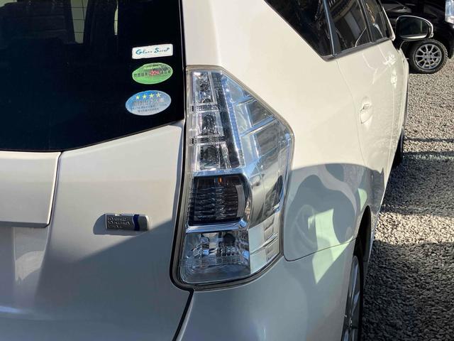 プリウスアルファ Ｓ　ＥＴＣ　バックカメラ　ナビ　アルミホイール　オートライト　スマートキー　電動格納ミラー　ＣＶＴ　盗難防止システム　衝突安全ボディ　ＡＢＳ　エアコン　パワーステアリング　パワーウィンドウ（29枚目）