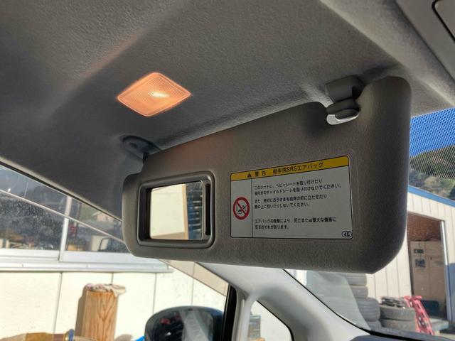 プリウスアルファ Ｓ　ＥＴＣ　バックカメラ　ナビ　アルミホイール　オートライト　スマートキー　電動格納ミラー　ＣＶＴ　盗難防止システム　衝突安全ボディ　ＡＢＳ　エアコン　パワーステアリング　パワーウィンドウ（48枚目）