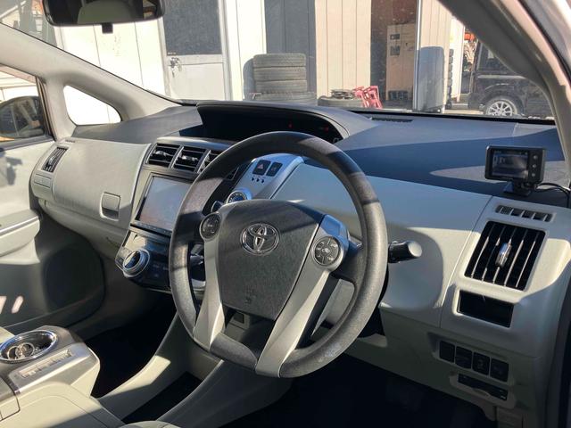 プリウスアルファ Ｓ　ＥＴＣ　バックカメラ　ナビ　アルミホイール　オートライト　スマートキー　電動格納ミラー　ＣＶＴ　盗難防止システム　衝突安全ボディ　ＡＢＳ　エアコン　パワーステアリング　パワーウィンドウ（58枚目）