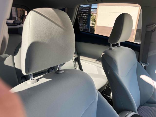 プリウスアルファ Ｓ　ＥＴＣ　バックカメラ　ナビ　アルミホイール　オートライト　スマートキー　電動格納ミラー　ＣＶＴ　盗難防止システム　衝突安全ボディ　ＡＢＳ　エアコン　パワーステアリング　パワーウィンドウ（60枚目）