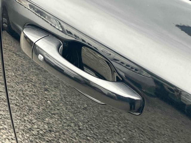 クライスラー・３００ ３００リミテッド　左ハンドル　ＥＴＣ　オートクルーズコントロール　アルミホイール　オートライト　ＡＴ　キーレスエントリー　ＣＤ　ＥＳＣ　エアコン　パワーステアリング（23枚目）