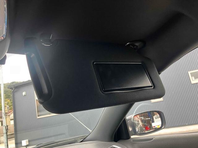 クライスラー・３００ ３００リミテッド　左ハンドル　ＥＴＣ　オートクルーズコントロール　アルミホイール　オートライト　ＡＴ　キーレスエントリー　ＣＤ　ＥＳＣ　エアコン　パワーステアリング（42枚目）