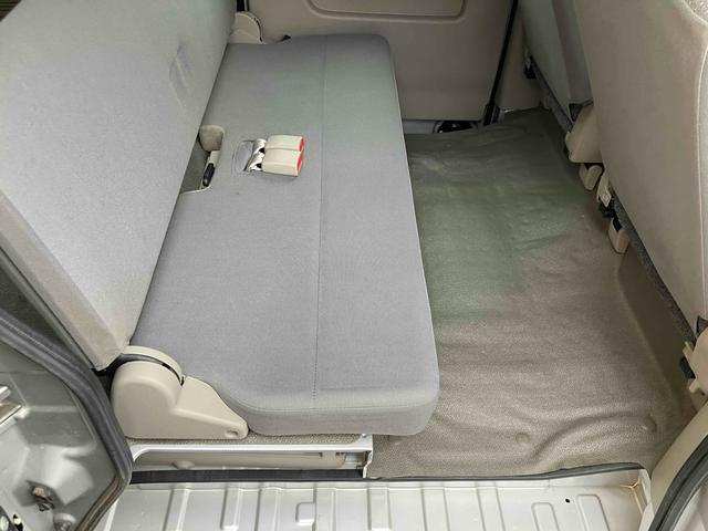 スクラム 　４ＷＤ　ＭＴ　ナビ　ＴＶ　バックカメラ　両側スライドドア　キーレスエントリー　エアコン　パワーウィンドウ　運転席エアバッグ　助手席エアバッグ　ＣＤ　ＵＳＢ　ミュージックプレイヤー接続可（63枚目）