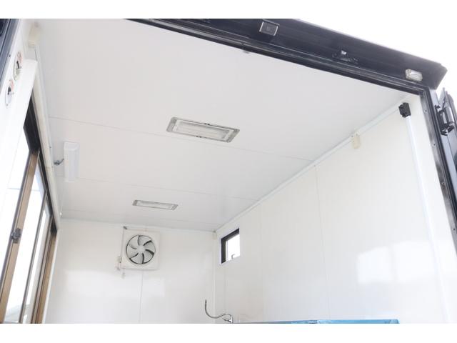 移動販売車 キッチンカー 新規架装 ディーゼル 5MT 1.3t 移動販売車 キッチンカー 換気扇 新品コールドテーブル 新品ステンレス作業台 新品シンク カウンターテーブル NOX・PM適合(7枚目)
