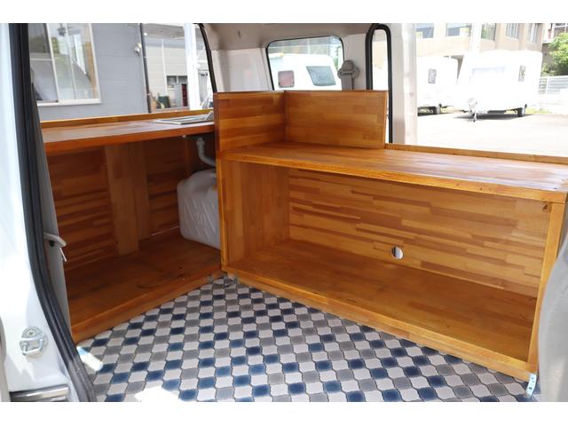 エブリイ 移動販売車 キッチンカー AT 2WD 再塗装済み シンク サイド・リヤ販売窓口 カウンターテーブル ホイールキャップ ポリタンク メニューボード 床板 4ナンバー 軽自動車 PS AC(6枚目)