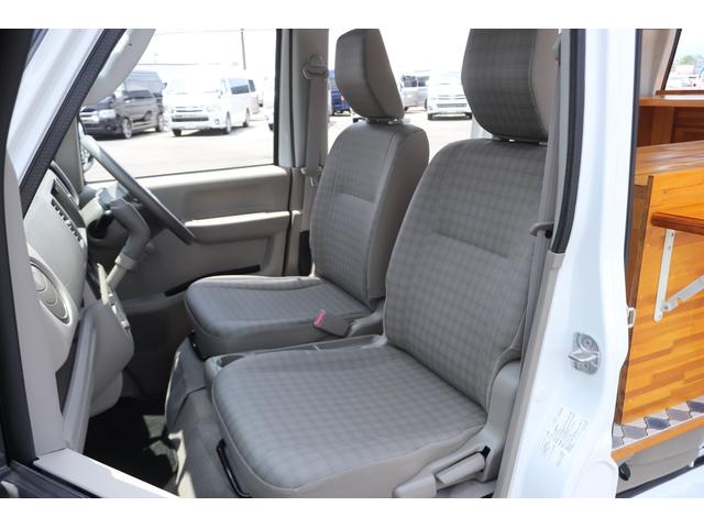 エブリイ 移動販売車 キッチンカー AT 2WD 再塗装済み シンク サイド・リヤ販売窓口 カウンターテーブル ホイールキャップ ポリタンク メニューボード 床板 4ナンバー 軽自動車 PS AC(29枚目)