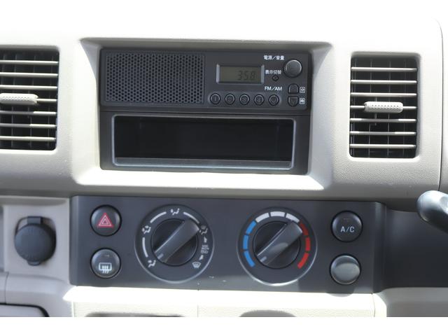 エブリイ 移動販売車 キッチンカー AT 2WD 再塗装済み シンク サイド・リヤ販売窓口 カウンターテーブル ホイールキャップ ポリタンク メニューボード 床板 4ナンバー 軽自動車 PS AC(31枚目)