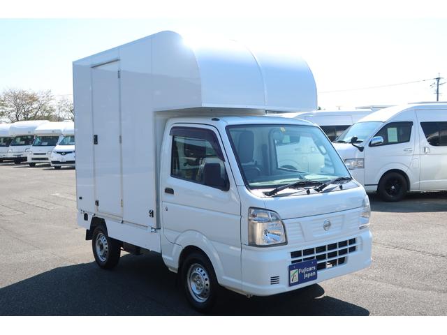 キャリイトラック 移動販売車　キッチンカー　２名乗車　４ナンバー　２槽シンク　外部電源　換気扇　サイドリア販売カウンター　カウンターテーブル　ＥＴＣ　１００Ｌ給排水タンク　水中ポンプ　ＬＥＤ照明　ＡＣ１００Ｖコンセント　レンタアップ（18枚目）