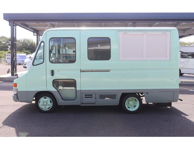 移動販売車　キッチンカー　２名乗車　ディーゼル　ＭＴ　左側販売口　換気扇　２槽シンク　作業台　換気扇　８ナンバー　ライティングレール　外部電源　ＡＣ１００Ｖコンセント　観音開き　ＰＳ　ＡＣ(29枚目)