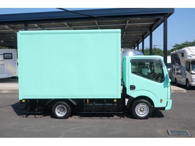 アトラストラック 移動販売車　キッチンカー　サッシ窓　外部電源　換気扇　３槽シンク　給水１００Ｌ　排水２００Ｌ　電動ポンプ　作業台　ライディングレール　シートカバー　バックカメラ（48枚目）