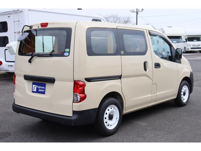 NV200バネットバン 移動販売車 8ナンバー登録 2槽シンク カウンターテーブル 外部電源 室内コンセント パラソル 純正ナビ フルセグ Bluetooth ETC キーレス キッチンカー ケータリングカー(18枚目)