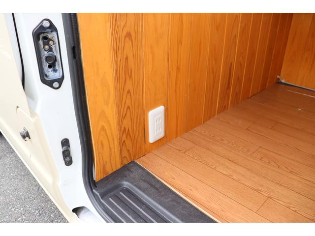 NV200バネットバン 移動販売車 8ナンバー登録 2槽シンク カウンターテーブル 外部電源 室内コンセント パラソル 純正ナビ フルセグ Bluetooth ETC キーレス キッチンカー ケータリングカー(32枚目)