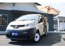 移動販売車　キッチンカー　２名乗車　新規架装　全塗装済み　２槽シンク　１００Ｌ給排水タンク　ガーデンパラソル　外部電源　１００Ｖコンセント　Ｌ字カウンター　カウンターテーブル　純正ナビ　ＥＴＣ　両側スライドドア　キーレス（24枚目）