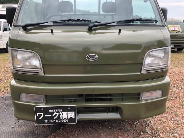 ハイゼットトラック スペシャル　４ＷＤ　ＭＴ　エアコン　パワステ　レザーシートカバー新品　ボディー・フレーム全塗装済み（13枚目）