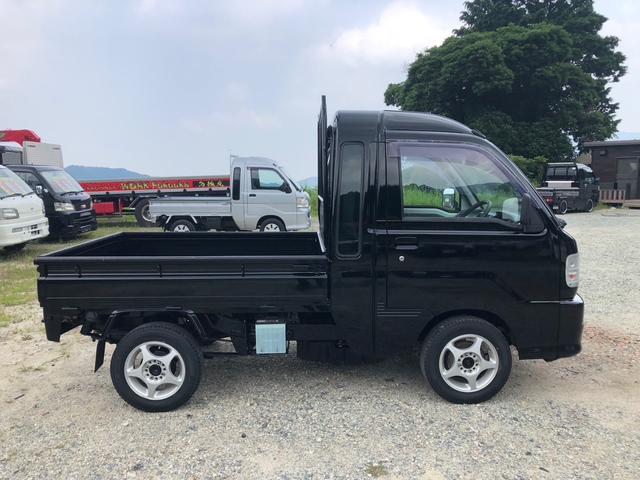 ハイゼットトラック ジャンボ　４ＷＤ　ＭＴ　アルミホイール　エアコン　パワステ　レザーシートカバー新品（14枚目）