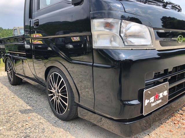 ハイゼットトラック エアコン・パワステ　スペシャル　４ＷＤ　エアコン　パワステ　パワーウインド　トラスタフルエアロ（フロントスポイラー、サイドパネル、サイドステップ、アイライン）　トラスタローフォルム前後フェンダー　トラスタ泥避け（28枚目）