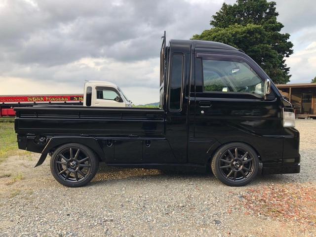 ハイゼットトラック ジャンボ　２ＷＤ　エアコン　パワステ　パワーウインド　トラスタフルエアロ（フロントスポイラー、サイドパネル、サイドステップ、アイライン）　トラスタローフォルム前後フェンダー　トラスタ泥避け　全塗装済み（16枚目）