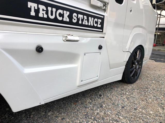 ハイゼットトラック ジャンボ　４ＷＤ　デフロック付　エアコン　パワステ　パワーウインド　トラスタフルエアロ（フロントスポイラー、サイドパネル、サイドステップ、アイライン）　トラスタ泥避け　１５インチ社外アルミ（新品）タイヤ４本新品（31枚目）