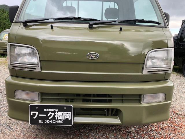 ハイゼットトラック 　２ＷＤ　エアコン　レザーシートカバー新品　軽トラック　ＭＴ　ＥＴＣ　ボディー・フレーム全塗装済み（24枚目）