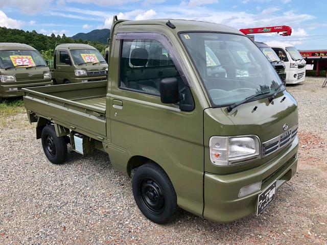 ハイゼットトラック 　４ＷＤ　デフロック付き　ＭＴ　エアコン　レザーシートカバー新品　ボディー・フレーム全塗装済み（15枚目）