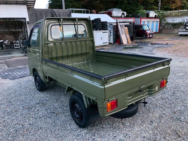 ハイゼットトラック 　２ＷＤ　ＡＴ車　オートマ　エアコン　ＣＤ　ＭＤ（17枚目）