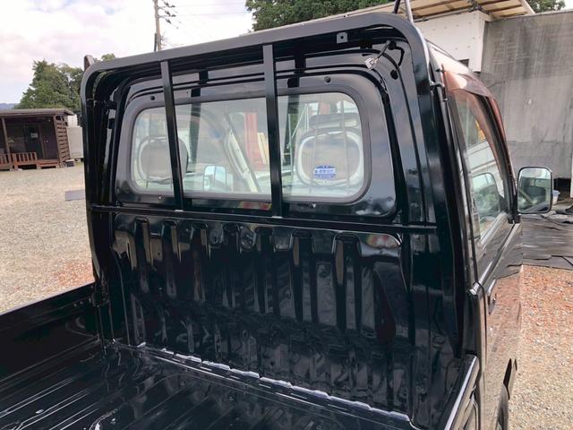 ハイゼットトラック 4WD デフロック付き 5速MT エアコン パワステ レザーシート新品 ボディー・フレーム全塗装済み(5枚目)