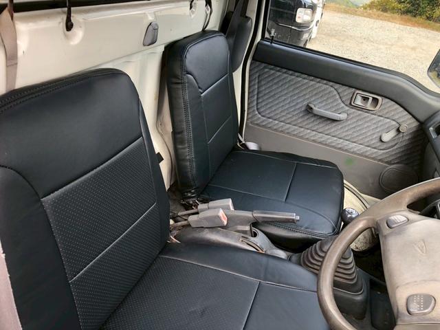 ハイゼットトラック 4WD デフロック付き 5速MT エアコン パワステ レザーシート新品 ボディー・フレーム全塗装済み(18枚目)