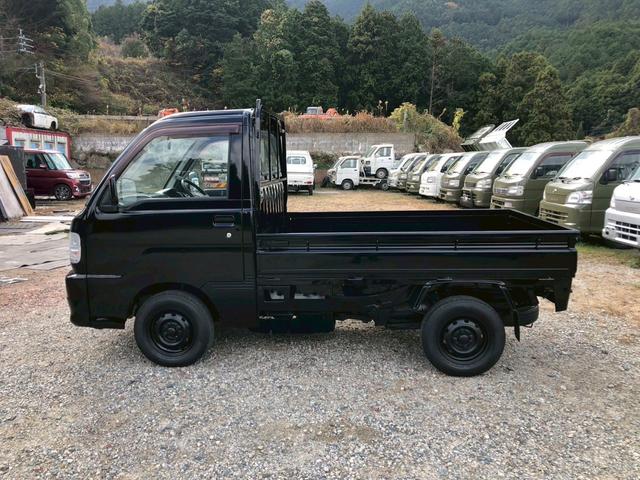 ハイゼットトラック 4WD デフロック付き 5速MT エアコン パワステ レザーシート新品 ボディー・フレーム全塗装済み(24枚目)