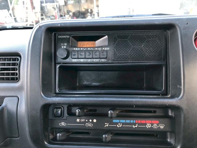 ハイゼットトラック ジャンボ　４ＷＤ　ＡＴ車　エアコン　パワステ　パワーウインドウ　アルミホイール　ボディー・フレーム全塗装済み（11枚目）