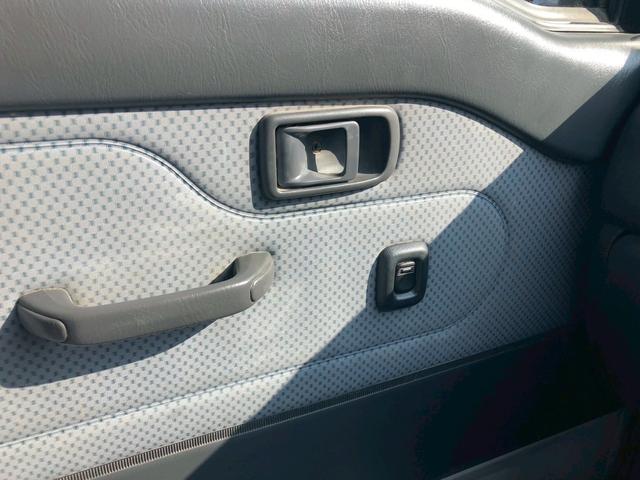 ハイゼットトラック ジャンボ　４ＷＤ　ＡＴ車　エアコン　パワステ　パワーウィンドウ　オートマ　ボディー・フレーム全塗装済み（9枚目）