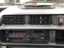 スペシャル　４ＷＤ　軽トラック　ＭＴ　エアコン　リフトアップ　バンパーガード　ホワイトレターブロックタイヤ新品　レザーシートカバー（43枚目）