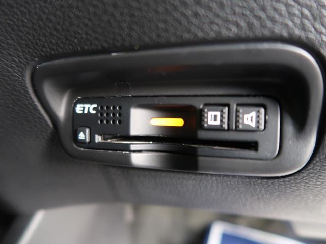ハイブリッドRS・ホンダセンシング 純正ナビ 衝突軽減/アダプティブクルーズ バックカメラ 禁煙車 LEDヘッド/LEDフォグライト ハーフレザー/シートヒーター 純正18AW コンフォートビューパッケージ ETC スマートキー(10枚目)