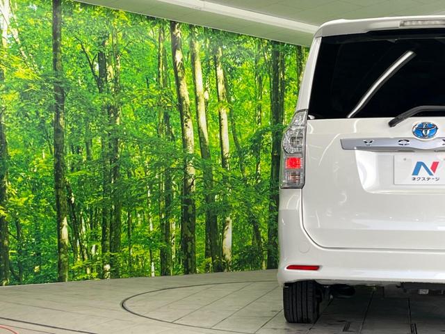 ZS 煌 特別仕様車 禁煙車 純正ナビ フリップダウンモニター 両側電動ドア HIDヘッド パドルシフト バックカメラ Bluetooth接続 ETC デュアルオートエアコン 7人乗 純正16インチアルミ(26枚目)