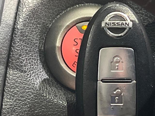 X 禁煙車 純正ナビ バックカメラ Bluetooth接続 アイドリングストップ スマートキー オートライト セキュリティアラーム 横滑り防止装置 プライバシーガラス(8枚目)
