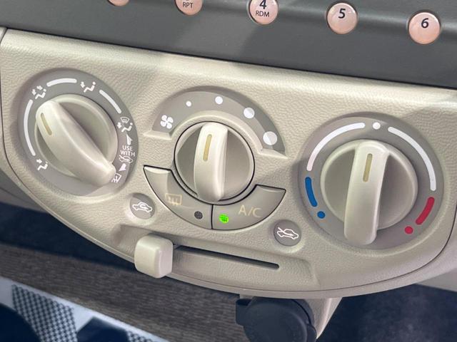 F 禁煙車 CDオーディオ セキュリティアラーム ベージュファブリックシート リモコンキー 一体可倒式シート トラクションコントロール(4枚目)
