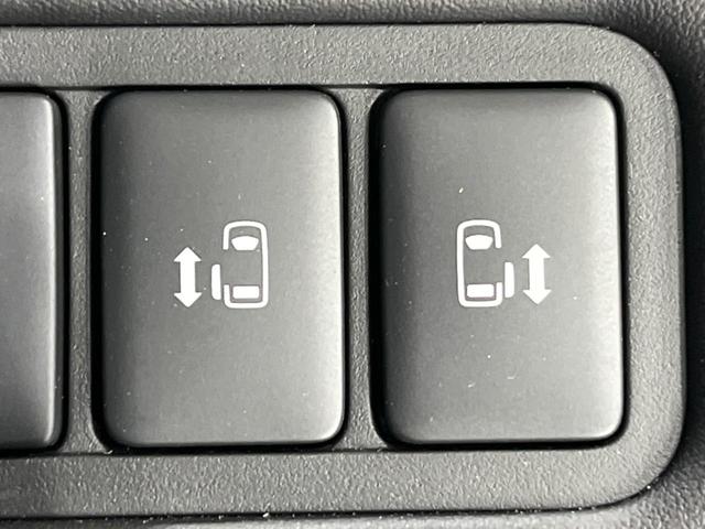 P ディーゼル 4WD 8人乗 両側電動スライドドア 全周囲カメラ レーダークルーズ LEDヘッドライト パワーバックドア 前席シートベンチレーション(4枚目)