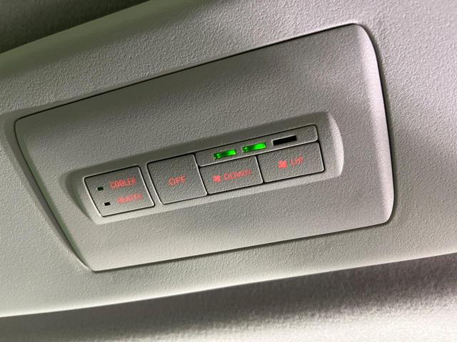 P ディーゼル 4WD 8人乗 両側電動スライドドア 全周囲カメラ レーダークルーズ LEDヘッドライト パワーバックドア 前席シートベンチレーション(9枚目)