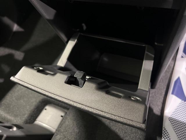 P ディーゼル 4WD 8人乗 両側電動スライドドア 全周囲カメラ レーダークルーズ LEDヘッドライト パワーバックドア 前席シートベンチレーション(66枚目)