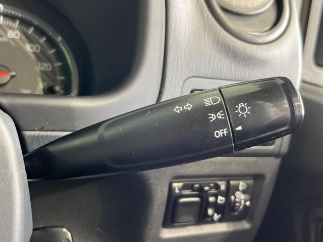 ランドベンチャー 禁煙車 ターボ SDナビ フルセグTV Bluetooth ETC リフトアップ ハーフレザーシート フロントフォグ 純正16インチAW プライバシーガラス 盗難防止装置 DVD再生 電動格納ミラー(40枚目)