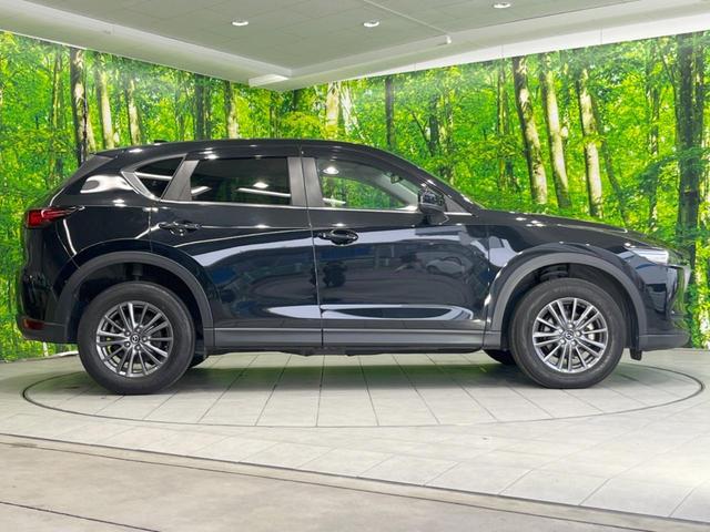 ＣＸ－５ ＸＤ　スマートエディション　純正ナビ　全周囲カメラ　衝突被害軽減システム　禁煙車　レーダークルーズコントロール　ドラレコ　ＥＴＣ　Ｂｌｕｅｔｏｏｔｈ　ＬＥＤヘッドライト　誤発信抑制装置　革巻きステアリング　純正１７インチアルミ（24枚目）