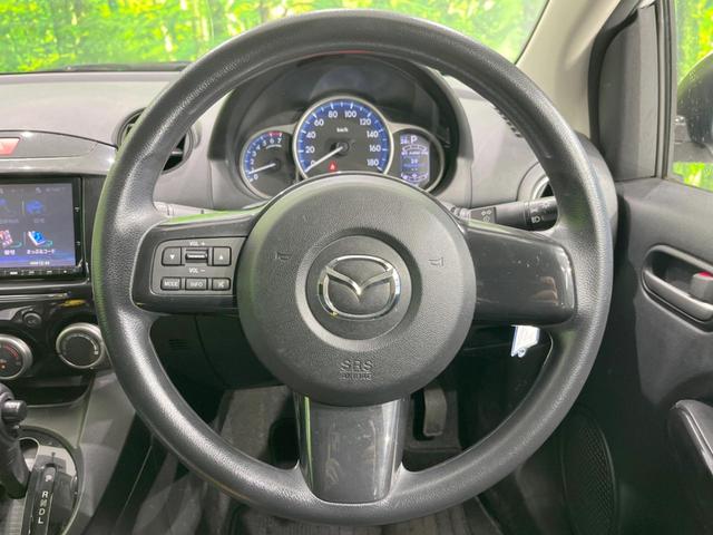 デミオ １３－スカイアクティブ　純正ナビ　禁煙車　ＥＴＣ　　Ｂｌｕｅｔｏｏｔｈ再生　ＣＤ／ＤＶＤ再生　地デジ　電動格納ミラー（11枚目）